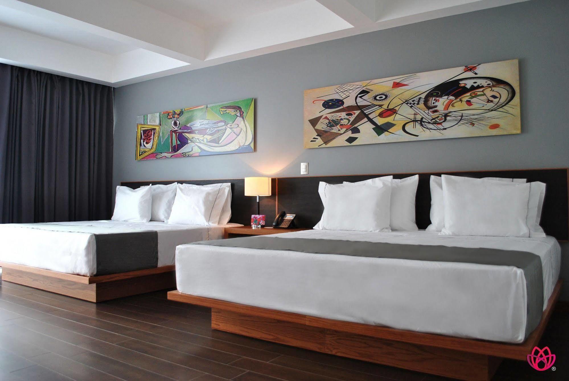 Hotel Y Tu Expo Guadalajara Extérieur photo